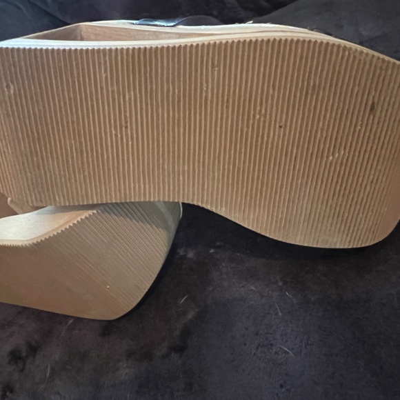 Unique vintage platform sandals from St. Marks Place 8 - Picture 3 of 8